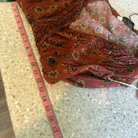 NWT XS Mossimo sunflower romper - Picture 12 of 13